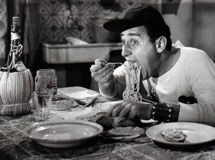 Visual Art Group - alberto sordi spaghetti